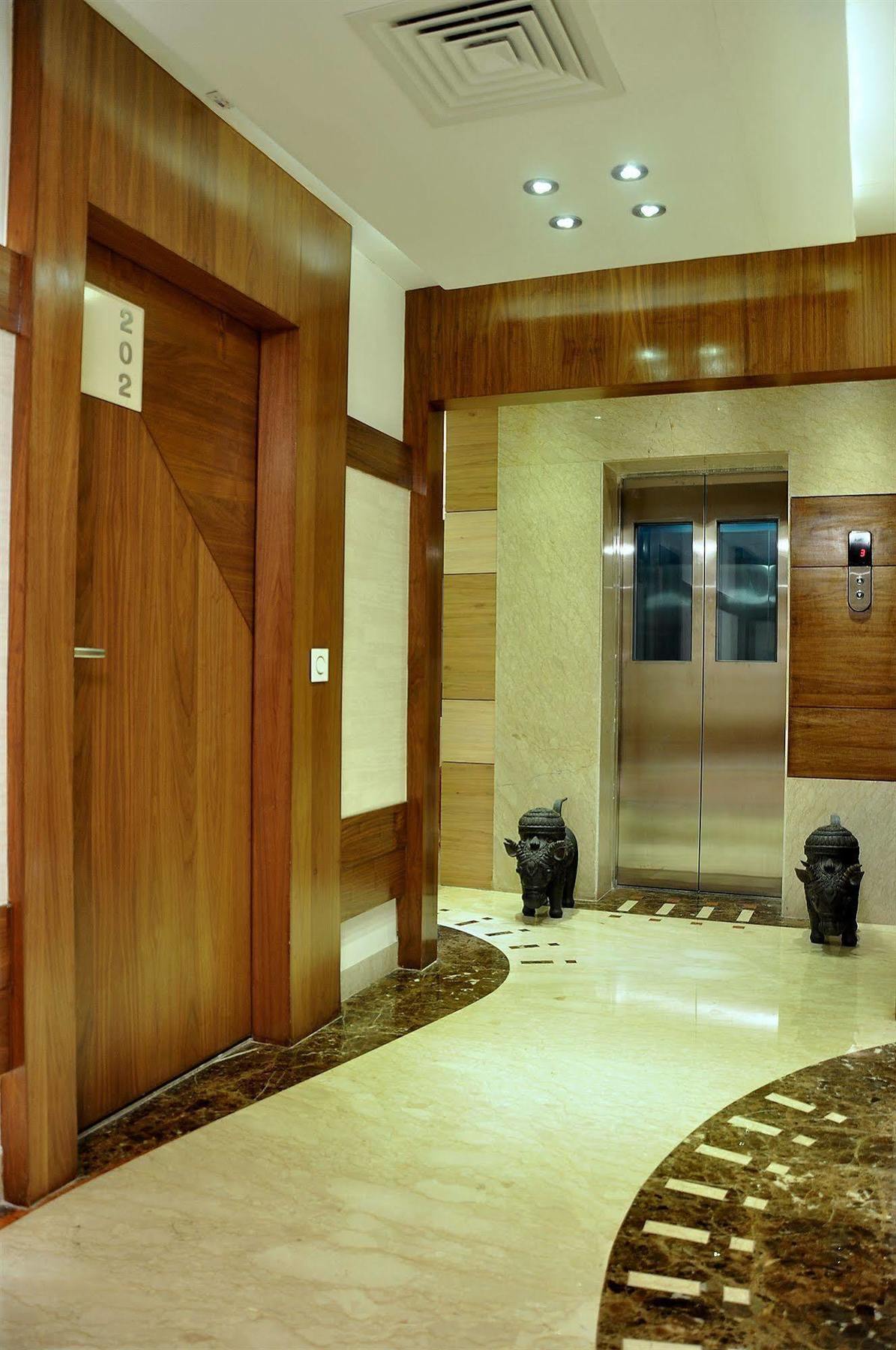 Hotel Niharika Kalküta Dış mekan fotoğraf